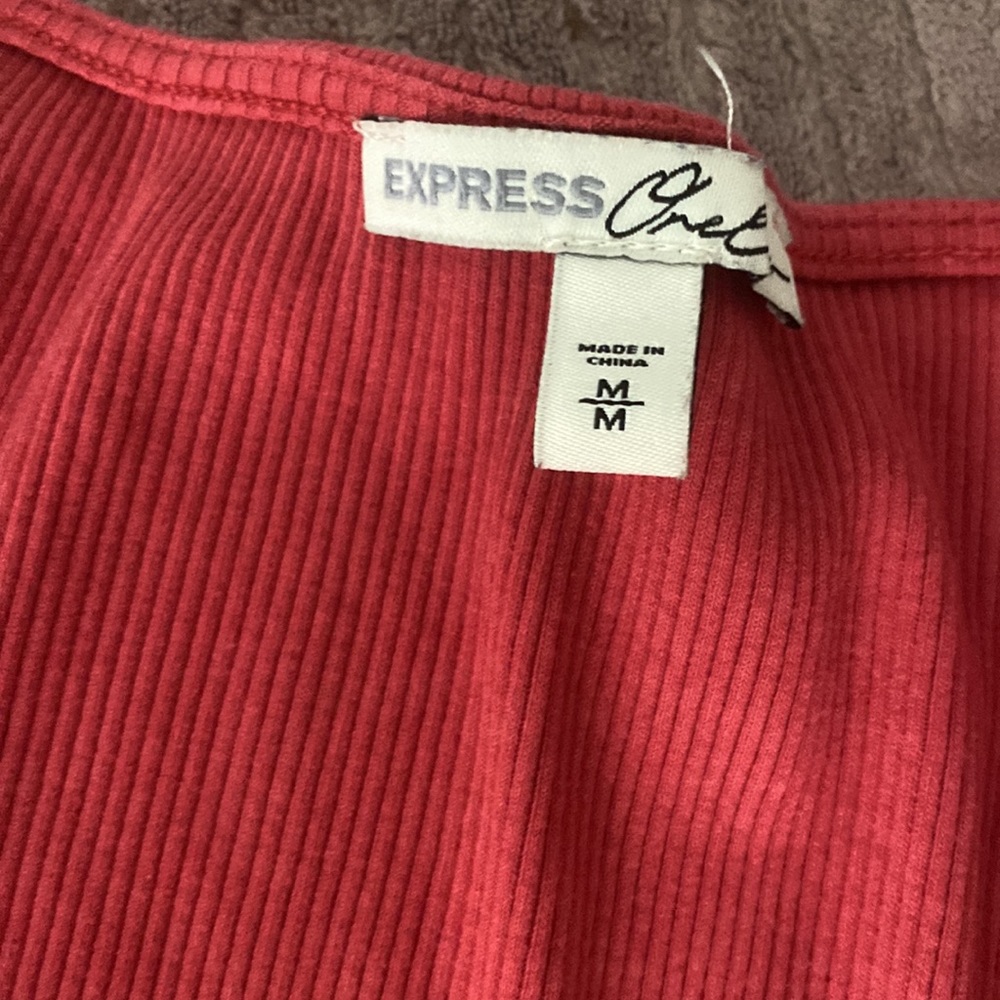 Cute tops!! - Picture 5 of 9